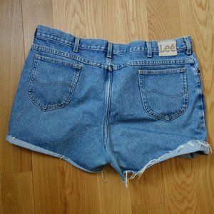 Vintage Lee Jeans Cut-off shorts - Size 34